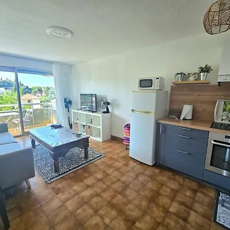 St Raphael Centre, App T2 4 Pers Apartment